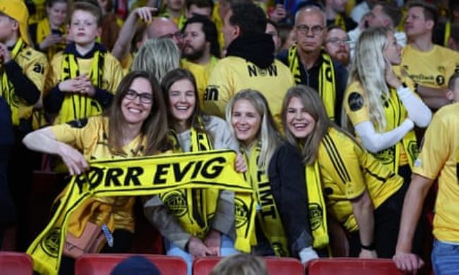 Bodø/Glimt fans support the Norwegian champions. Norway’s Eliteserien saw a 27% increase in attendances last season.